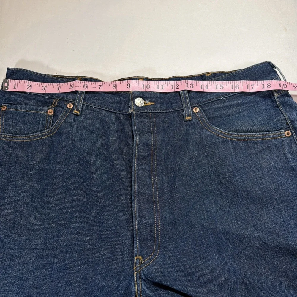 Levi's 501 Button Fly Original Fit Denim Jeans Straight Leg Men's SZ 40x32